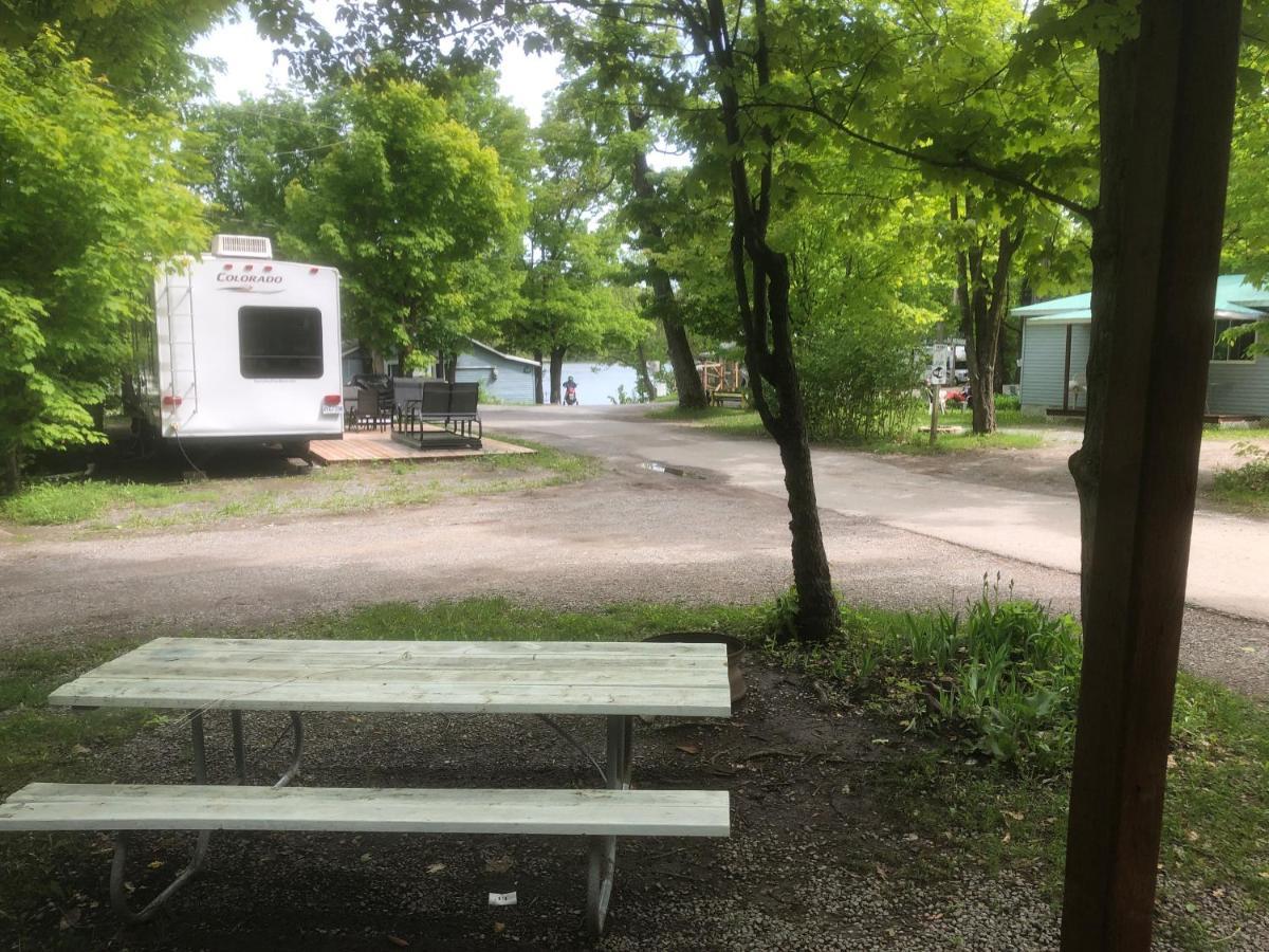 Camping Chalets Lac St-Augustin Quebec Exteriér fotografie