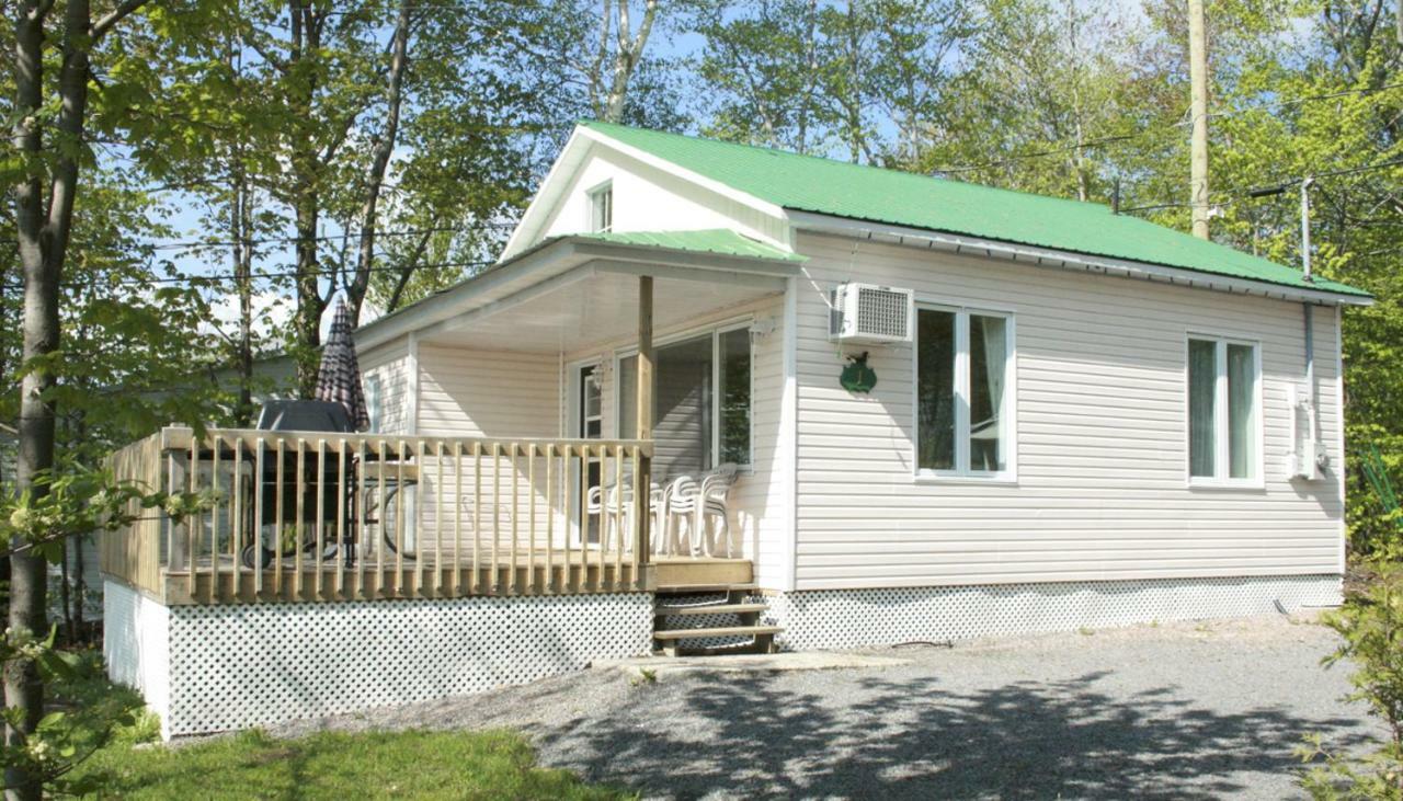 Camping Chalets Lac St-Augustin Quebec Exteriér fotografie