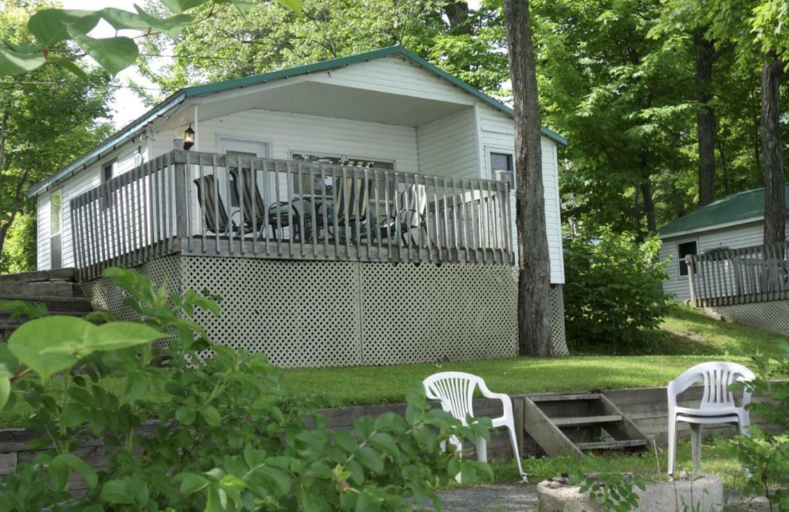 Camping Chalets Lac St-Augustin Quebec Exteriér fotografie