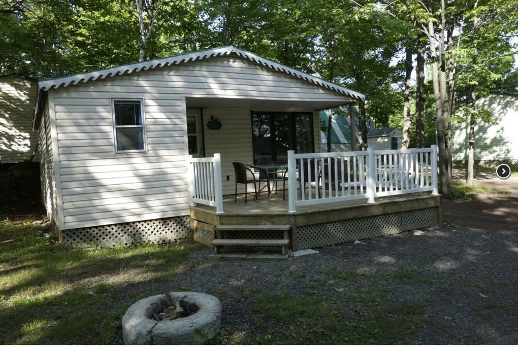 Camping Chalets Lac St-Augustin Quebec Exteriér fotografie